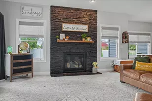 100 Weldon Springs Rd, Monticello, IL 61856 - Photo 13
