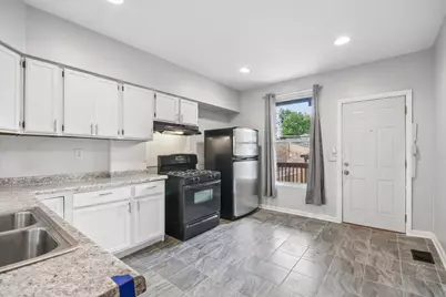 1914 S Hamlin Avenue, Chicago, IL 60623 - Photo 7