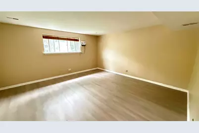 1916 Capital Court, Schaumburg, IL 60193 - Photo 21