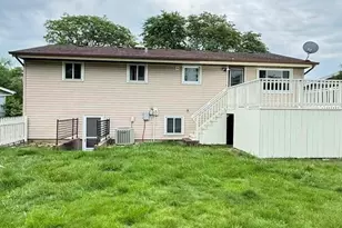 1916 Capital Ct, Schaumburg, IL 60193 - Photo 31