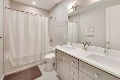 2140 W Rice Street #2E, Chicago, IL 60622 - Photo 23