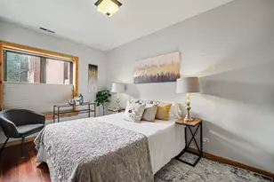 1249 W Roscoe St, Chicago, IL 60657 - Photo 9