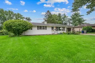 933 Carol Ave, Elgin, IL 60123 - Photo 27