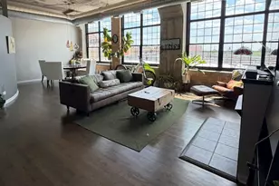 17 N Loomis St, Chicago, IL 60607 - Photo 5