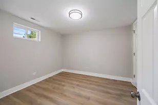 12742 S Parnell Ave, Chicago, IL 60628 - Photo 15
