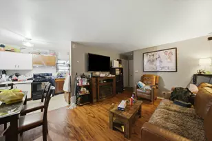 625 Westmoreland Dr, Vernon Hills, IL 60061 - Photo 3