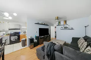 625 Westmoreland Dr, Vernon Hills, IL 60061 - Photo 7