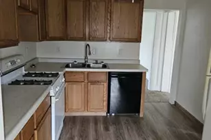 511 W North St, Polo, IL 61064 - Photo 9
