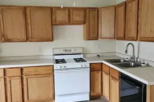 511 W North St, Polo, IL 61064 - Photo 7