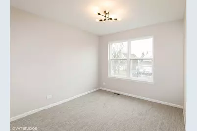 4663 Rolling Hills Drive, Lake in the Hills, IL 60156 - Photo 11