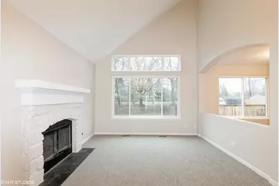 4663 Rolling Hills Drive, Lake in the Hills, IL 60156 - Photo 5