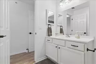 1116 Kensington Dr, Northbrook, IL 60062 - Photo 23