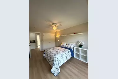 422 Kelburn Road #325, Deerfield, IL 60015 - Photo 17