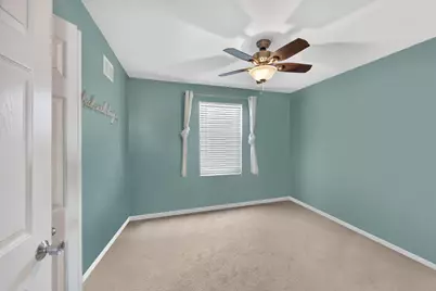594 Camellia Avenue, Aurora, IL 60505 - Photo 15