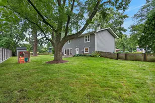 2S465 Barclay Pl, Glen Ellyn, IL 60137 - Photo 31