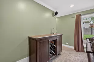 2S465 Barclay Pl, Glen Ellyn, IL 60137 - Photo 21