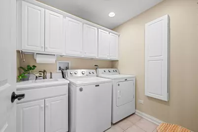 301 Brownstone Drive, Saint Charles, IL 60174 - Photo 25