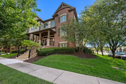 301 Brownstone Drive, Saint Charles, IL 60174 - Photo 1