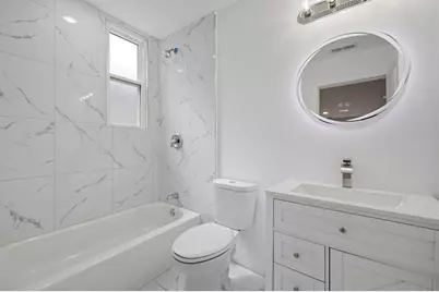 8612 S Burnham Avenue, Chicago, IL 60617 - Photo 13