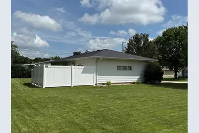 2327 13th Street, Peru, IL 61354 - Photo 21