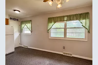 2327 13th Street, Peru, IL 61354 - Photo 7