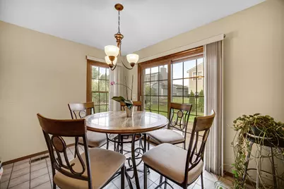 121 Fleetwood Drive, Glendale Heights, IL 60139 - Photo 13