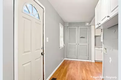 1316 N Poplar Avenue, Round Lake Beach, IL 60073 - Photo 11