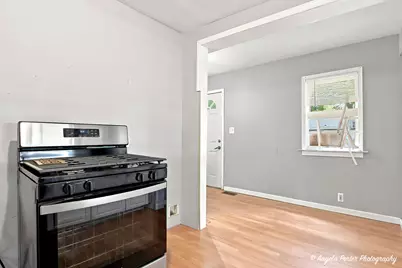 1316 N Poplar Avenue, Round Lake Beach, IL 60073 - Photo 9