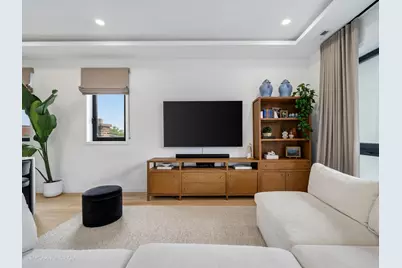 831 N Maplewood Avenue #3, Chicago, IL 60622 - Photo 5