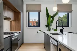831 N Maplewood Ave, Chicago, IL 60622 - Photo 11