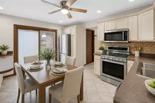 16424 Maplewood Ct, Tinley Park, IL 60477 - Photo 13
