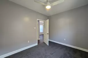 10215 S Emerald Ave, Chicago, IL 60628 - Photo 15