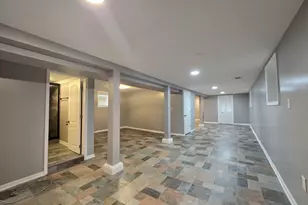 10215 S Emerald Ave, Chicago, IL 60628 - Photo 21