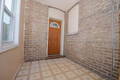 7554 N Claremont Avenue #2, Chicago, IL 60645 - Photo 19