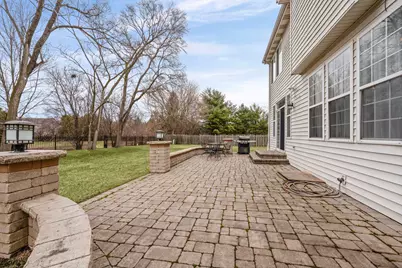 2188 Avalon Drive, Buffalo Grove, IL 60089 - Photo 3