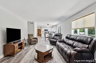 2720 N Patricia Ln, McHenry, IL 60051 - Photo 11