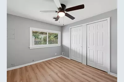 13437 S Green Bay Avenue, Chicago, IL 60633 - Photo 7