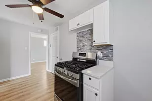 13437 S Green Bay Ave, Chicago, IL 60633 - Photo 5