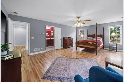 2126 Hickory Court, Glenview, IL 60025 - Photo 19