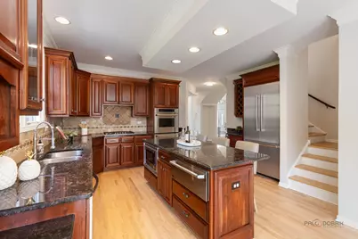 818 W Lukas Avenue, Palatine, IL 60067 - Photo 17