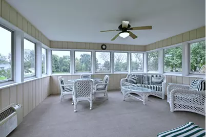 1944 Clyde Drive, Naperville, IL 60565 - Photo 31