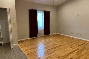 1201 E Chestnut St, Kankakee, IL 60901 - Photo 3