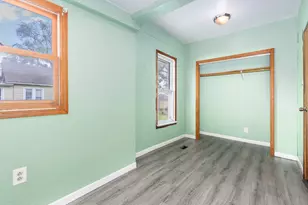 214 Sheridan St, Joliet, IL 60436 - Photo 7