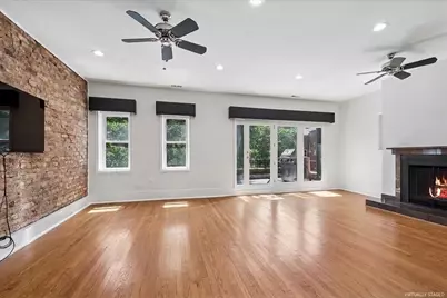 940 W Carmen Avenue #3W, Chicago, IL 60640 - Photo 5