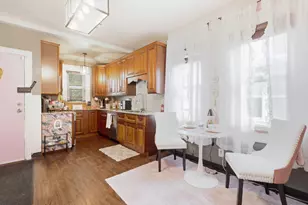 818 Hickory St, Waukegan, IL 60085 - Photo 5