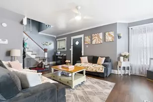 818 Hickory St, Waukegan, IL 60085 - Photo 3