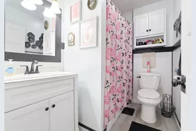 818 Hickory Street, Waukegan, IL 60085 - Photo 13