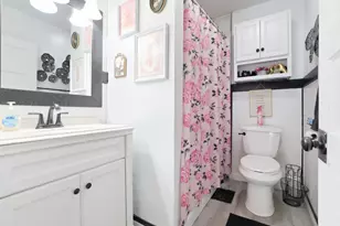 818 Hickory St, Waukegan, IL 60085 - Photo 13