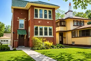 414 S Harvey Ave, Oak Park, IL 60302 - Photo 1