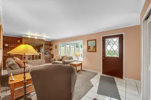 9031 Shady Dr, Hickory Hills, IL 60457 - Photo 11